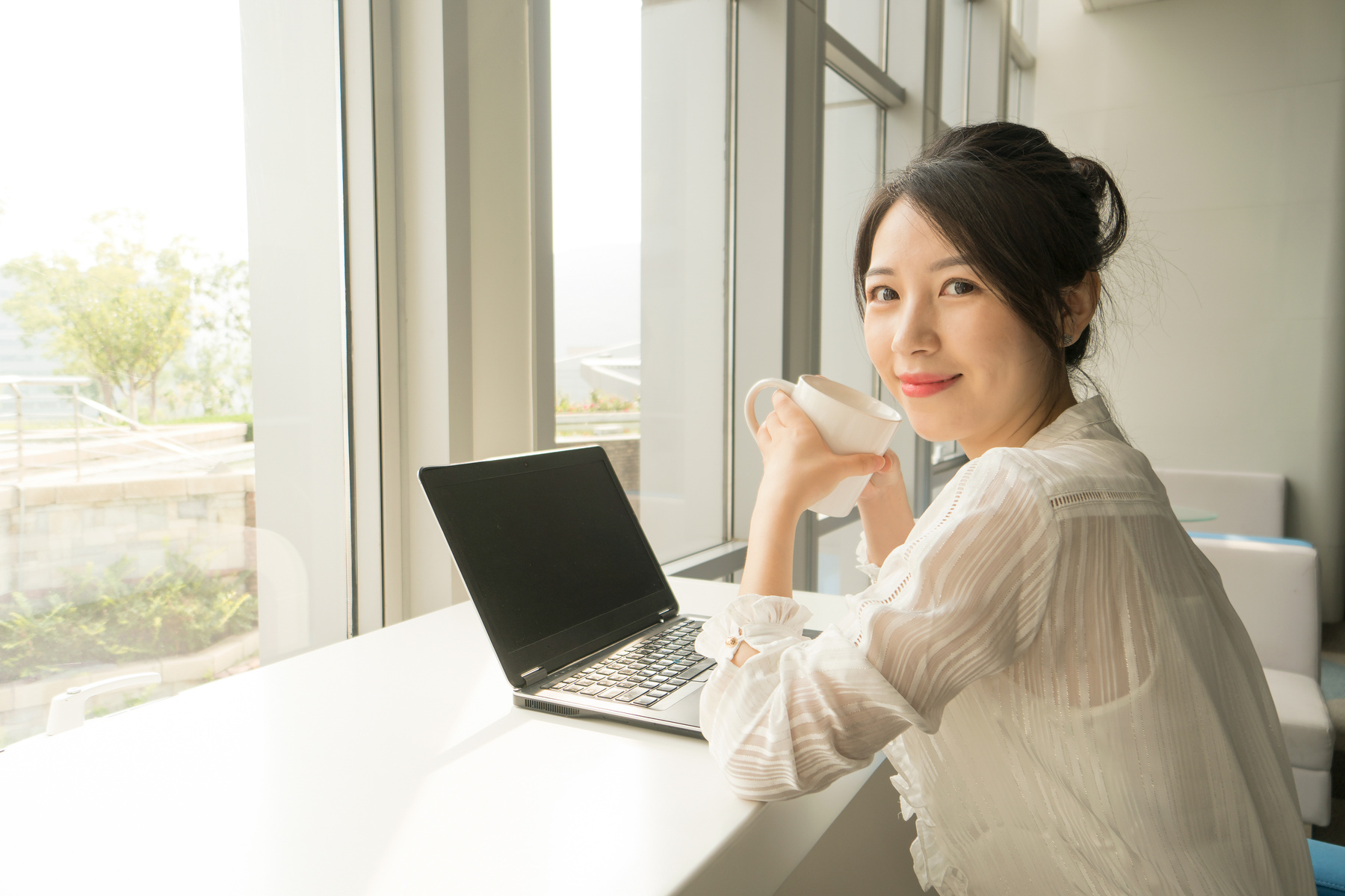 office lady
